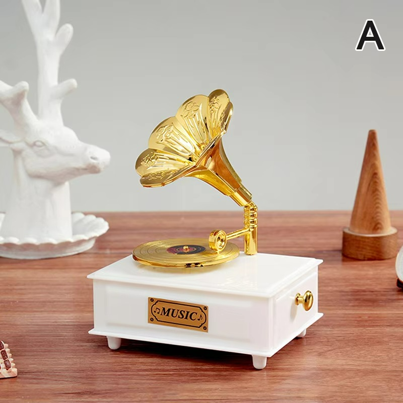 Retro Wooden Gramophone – Vintage Home Ornament